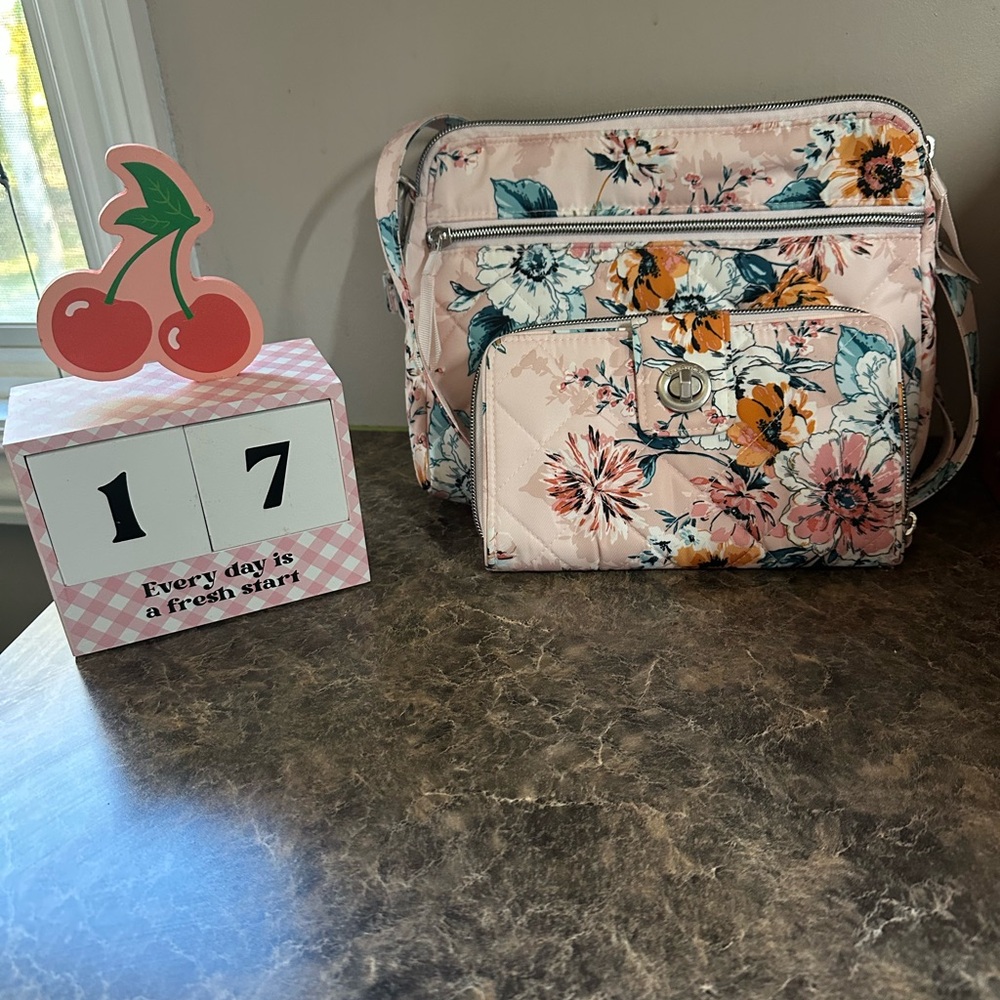 Vera Bradley crossbody with matching wallet